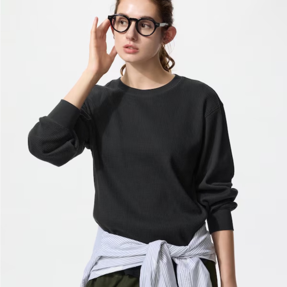 Uniqlo Women’s Black Waffle Knit Long Sleeve Shirt